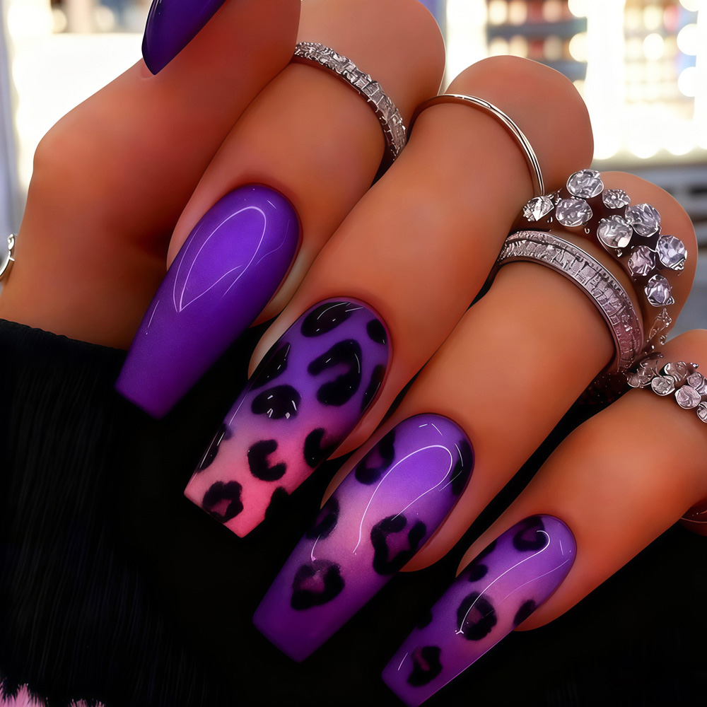 Nail Art Leopard - Tips kuku palsu ukuran sedang untuk